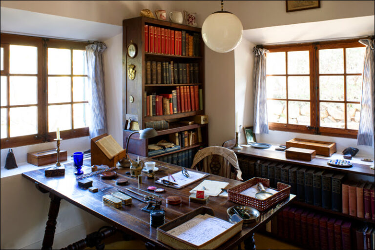 Robert Graves office