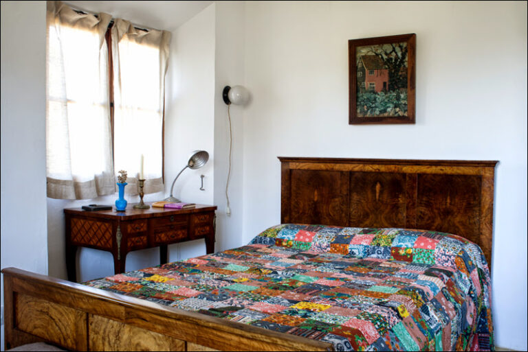 Sleeping room